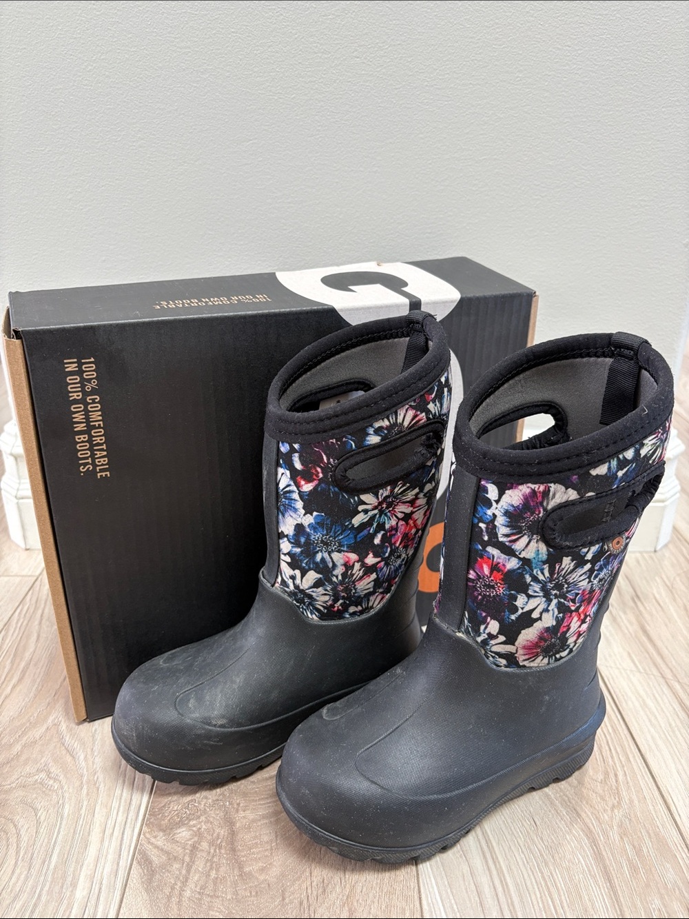 Bogs neoclassic waterproof kids boots (size 11)